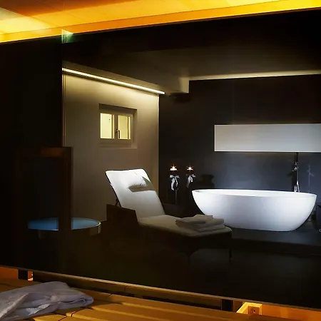 Arc-en-ciel Hotel