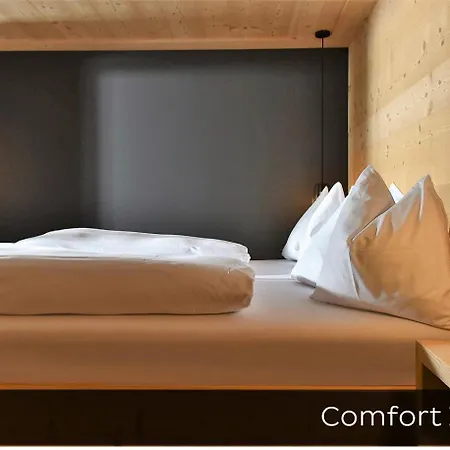 Arc-en-ciel Hotel