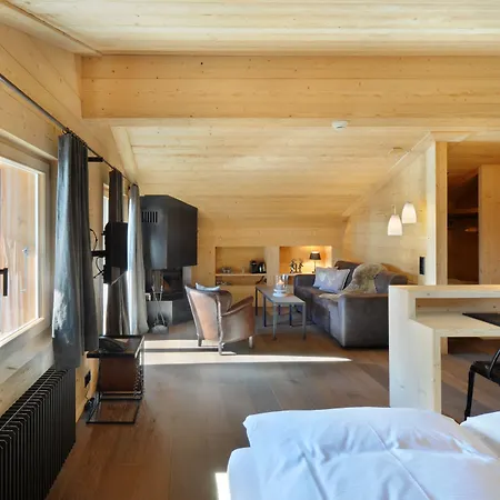 Arc-en-ciel Hotel 4*