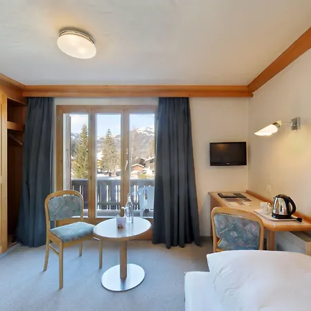 Hotel Arc-en-ciel 4*