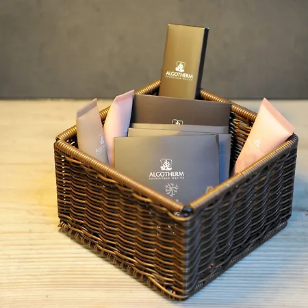 Arc-en-ciel Hotel 4*