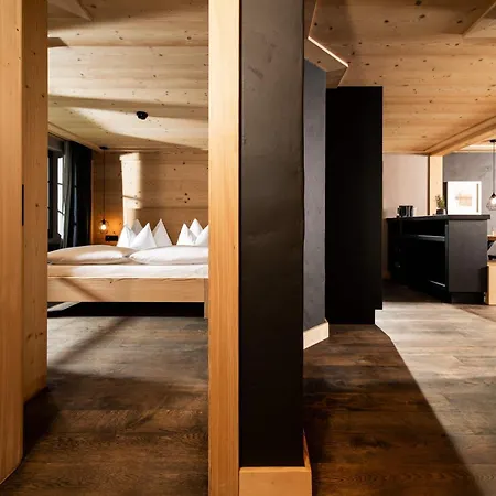 Arc-en-ciel Hotel